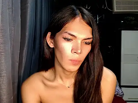 GORGEOUS_CARMEE Webcam show