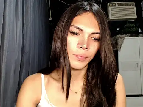 GORGEOUS_CARMEE Pertunjukan Webcam