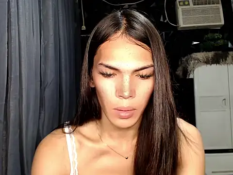 GORGEOUS_CARMEE Webcam show