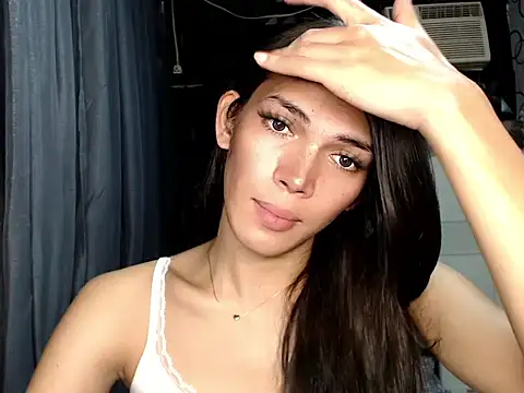 GORGEOUS_CARMEE Webcam-Show