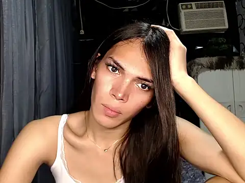 Show de GORGEOUS_CARMEE na webcam