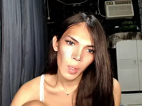 GORGEOUS_CARMEE Webcam-Show