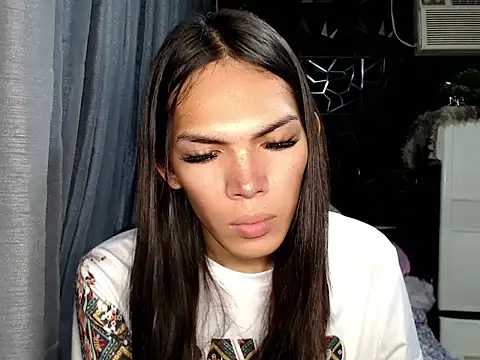 GORGEOUS_CARMEE 网络视讯表演