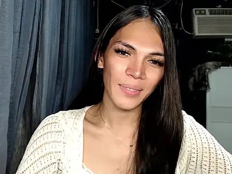 GORGEOUS_CARMEE Pertunjukan Webcam
