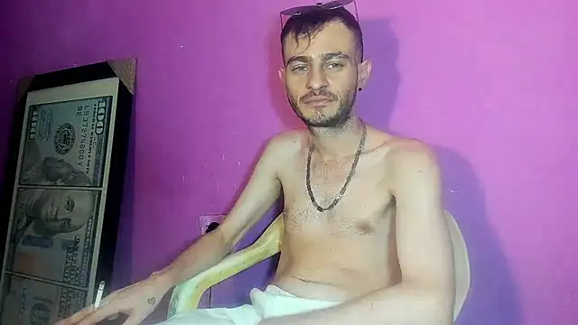 Show modela bigcockwhite777 na web-kameri
