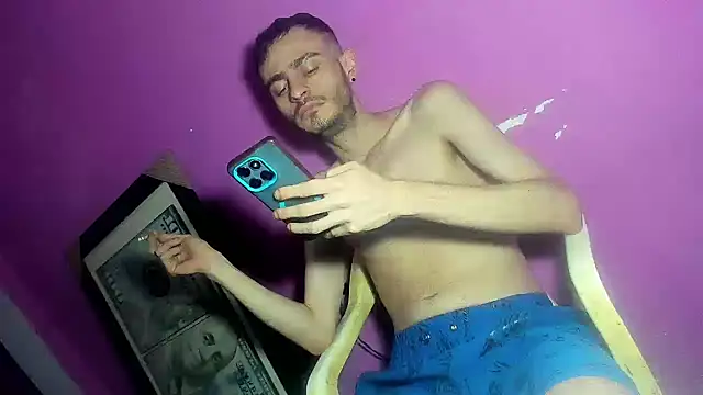 bigcockwhite777's Webcam Show