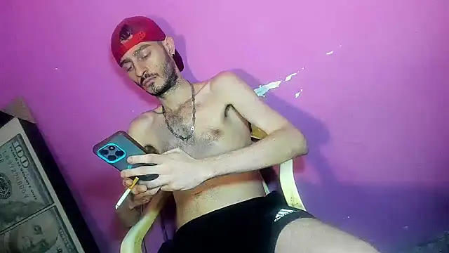 Sissywhite7 Show in webcam