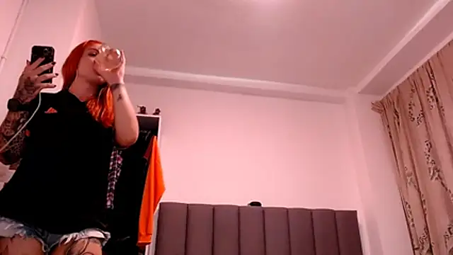 saara_johnson496 网络视讯表演