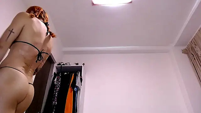 saara_johnson496 Show in webcam