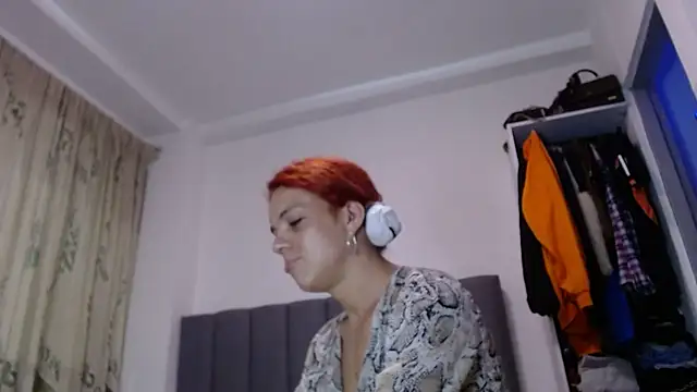 saara_johnson496 – webcam-show