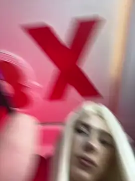 abrilbigcock Show in webcam