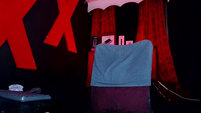 Show de abrilbigcock na webcam