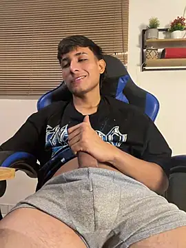 cody_fox10 Show Webcam