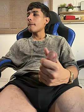 cody_fox10 Show Webcam