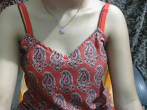 Adorable_Ayesha Chat XXX in diretta