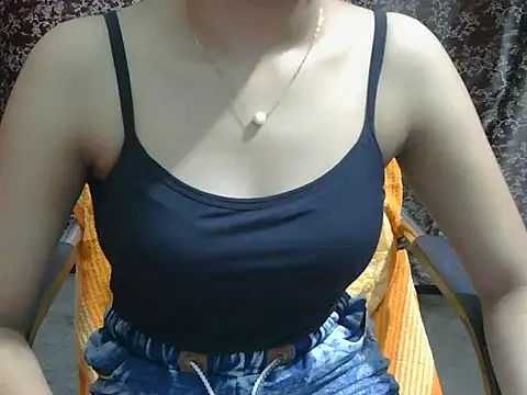 Adorable_Ayesha Chat XXX in diretta