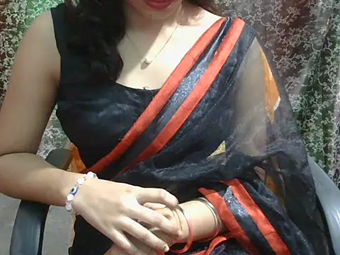 Chat +18 de Adorable_Ayesha ao vivo