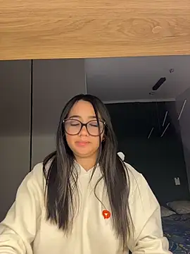 غرفة دردشة Michelle_Zoe المباشرة