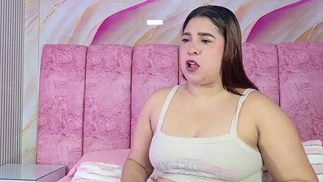 emmacurvy লাইভ XXX চ্যাট