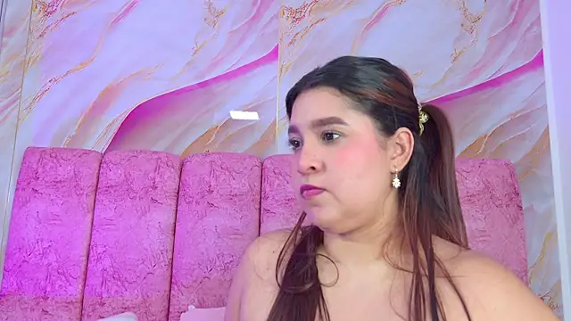 Chat XXX en directo de emmacurvy