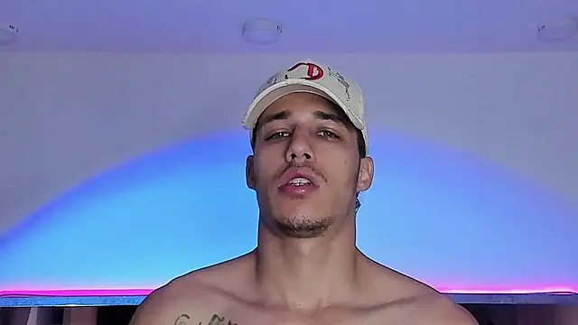 แชท XXX สดของ orionblaze69_