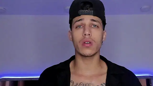 orionblaze69_ Show Webcam
