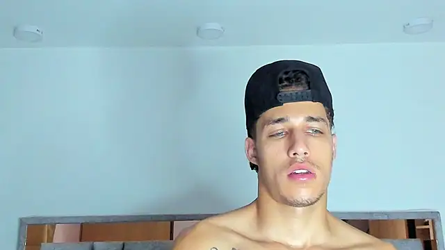 orionblaze69_: διαδικτυακό σόου στην κάμερα