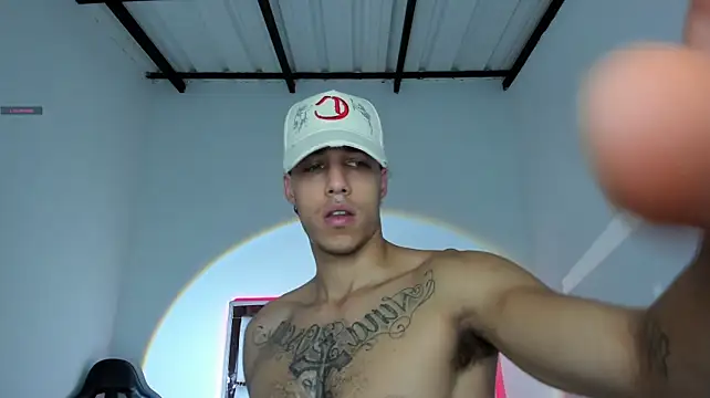 โชว์เว็บแคมของ orionblaze69_