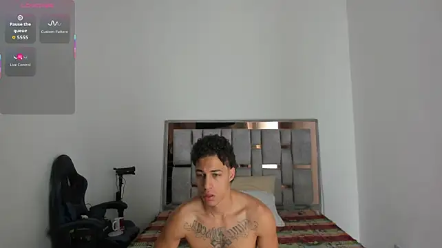 הופעת וובקאם של orionblaze69_