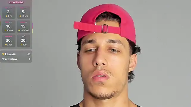 הופעת וובקאם של orionblaze69_
