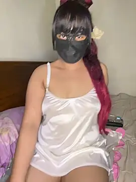 Ariana__Marien Webbikameraesitys