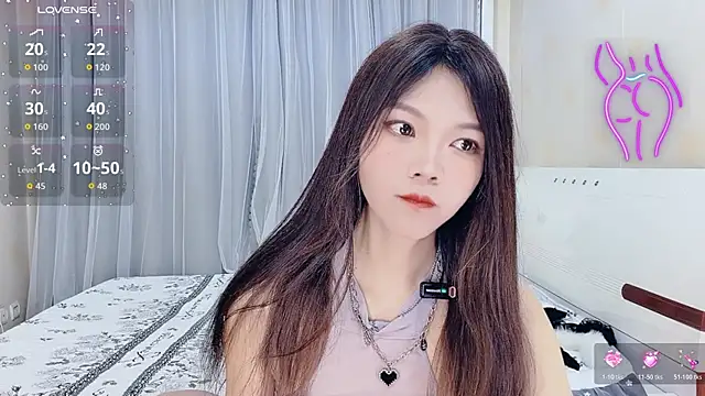Show modela yangyang_520 na web-kameri