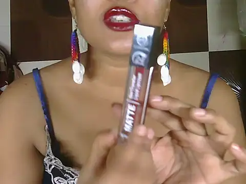 hotee_bhabi's Webcam Show