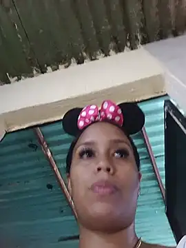 Laura20lopez's Webcam Show