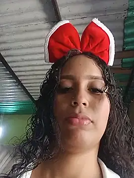 הופעת וובקאם של Laura20lopez