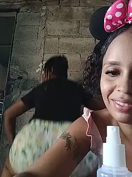 Show modela Tu-Diablita_Caliente na web-kameri