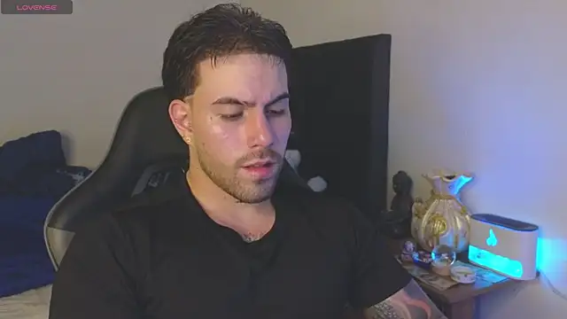 Ades_Lowe Show Webcam