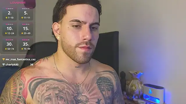 הופעת וובקאם של Ades_Lowe