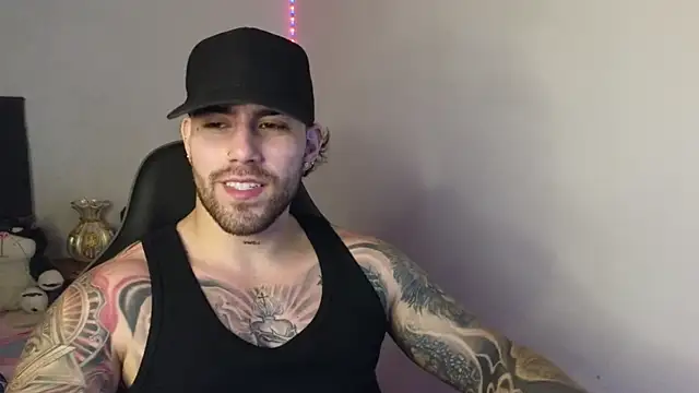 Ades_Lowe: вебкам-шоу