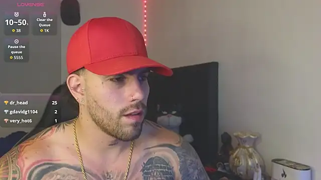 Webkamerová show Ades_Lowe