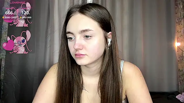 LoraDavi's Live XXX Chat