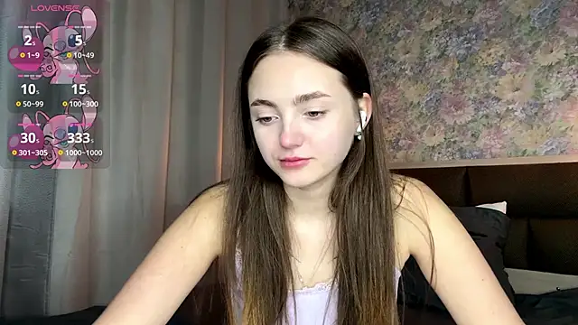 LoraDavi Chat XXX live