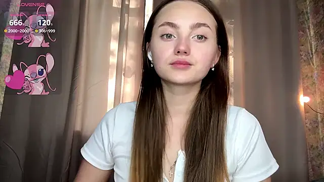 LoraDavi's Live XXX Chat