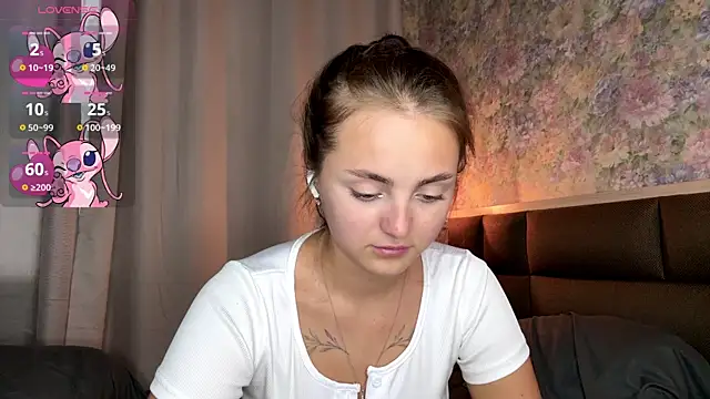LoraDavi's Live XXX Chat