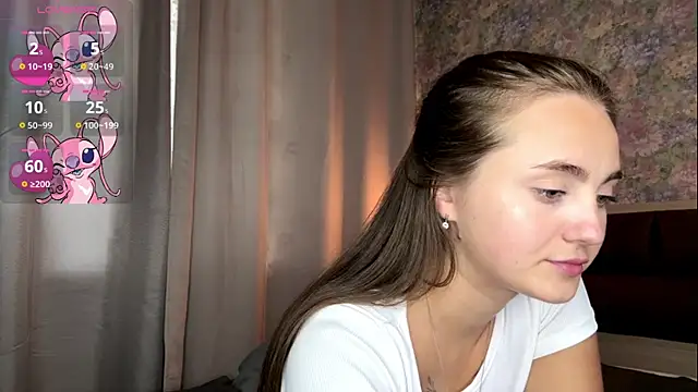 Онлайн чат XXX LoraDavi