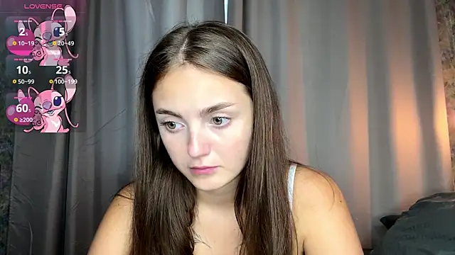 Chatroom XXX en direct de LoraDavi