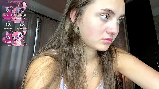 Chat +18 de LoraDavi ao vivo