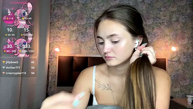 LoraDavi's Webcam Show