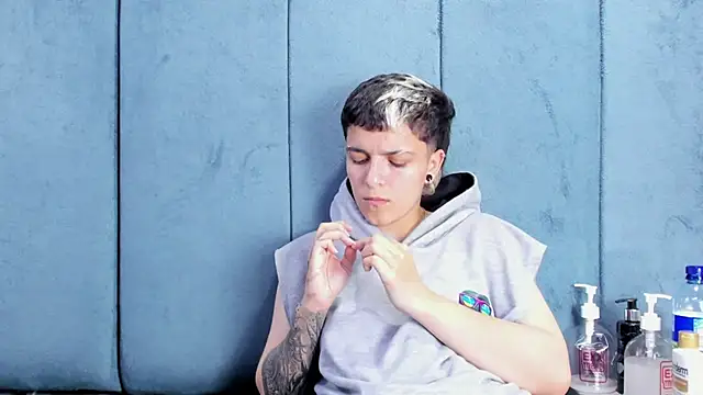 XXX chat uživo modela Megan_Thompson_