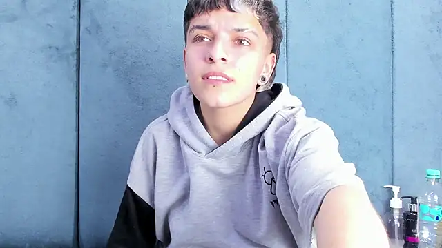 Megan_Thompson_'s Live XXX Chat